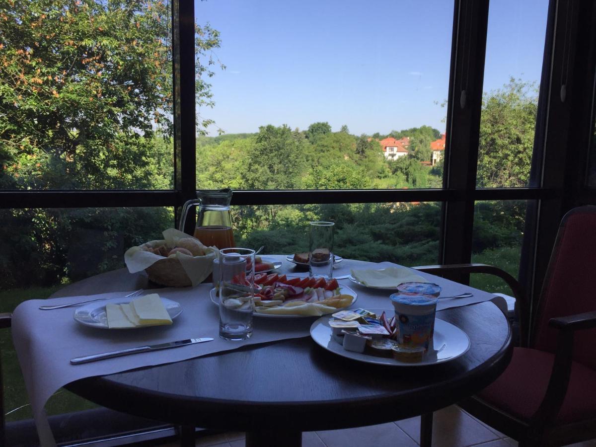 Hotel Basztowy Сандомир Екстериор снимка