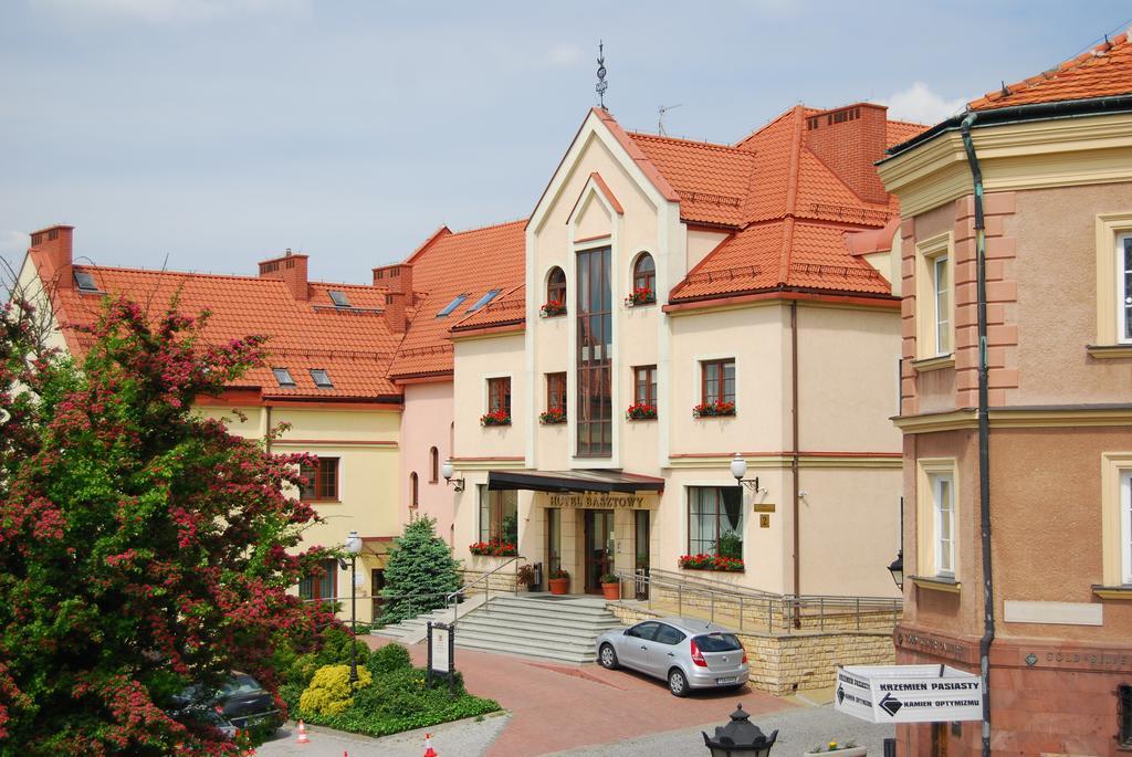 Hotel Basztowy Сандомир Екстериор снимка